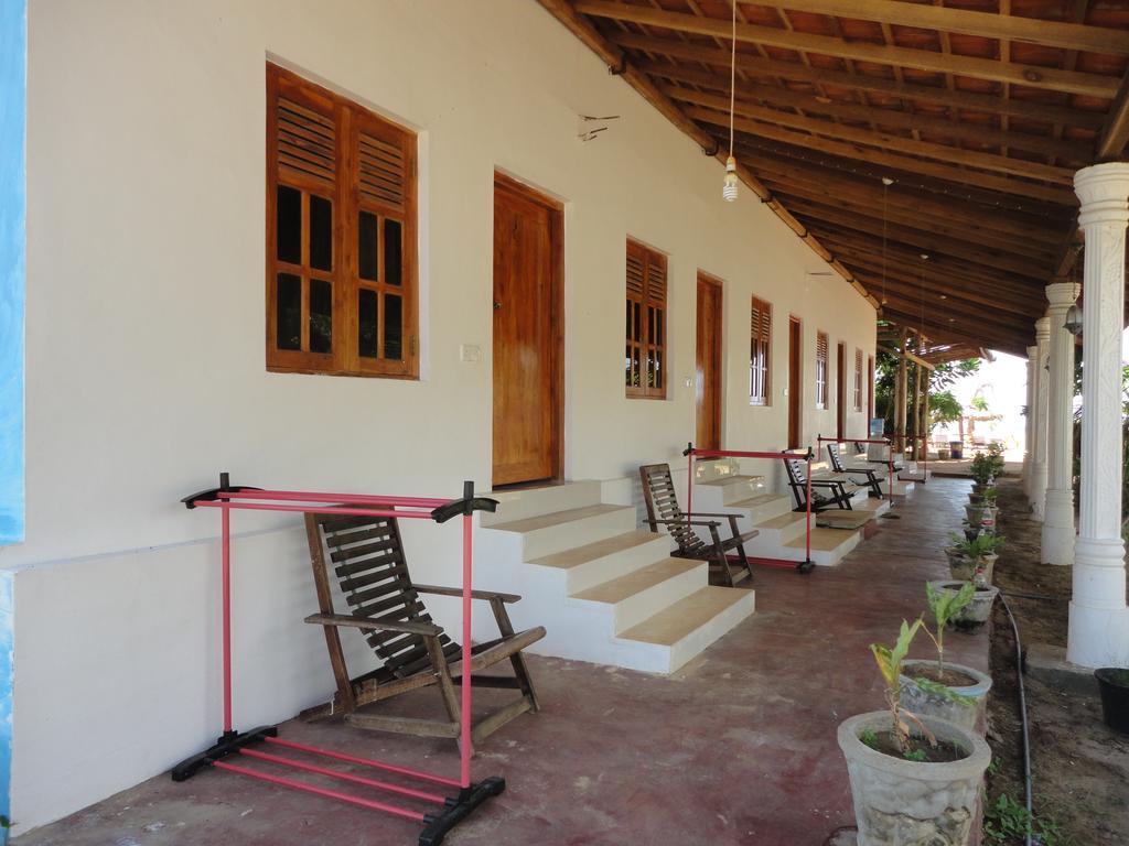 Yoho Hotel Arugambay Beach Inn Arugam Bay Eksteriør billede