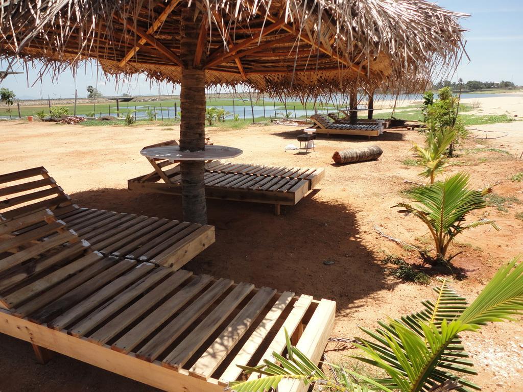 Yoho Hotel Arugambay Beach Inn Arugam Bay Eksteriør billede